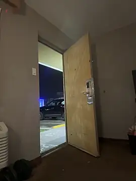 Stressreliever82 online show from 03/24/26, 07:08