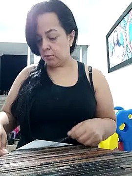 lucia vonne  online show from 09/16/25, 01:28