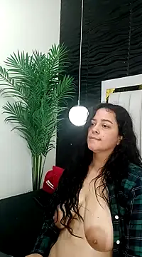 lucia vonne  online show from 01/13/25, 02:42