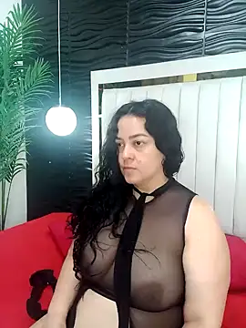 lucia vonne  online show from 01/14/25, 11:10