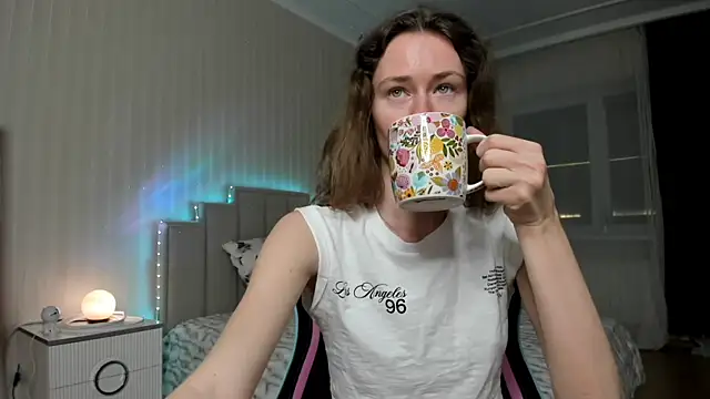 ooksiiii online show from 04/05/26, 06:03