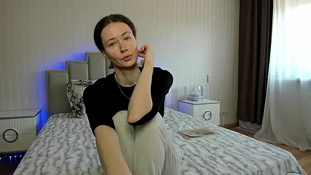 ooksiiii online show from 02/09/25, 09:05