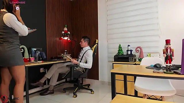 Snapshot of Office_Naughty_Girl chatting on 12/21/24, 05:50 Office Naughty Girl online show from 12/21/24, 05:50