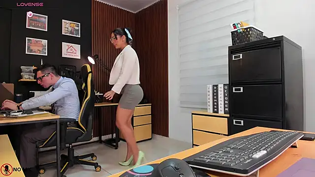 Snapshot of Office_Naughty_Girl chatting on 01/23/25, 08:56 Office Naughty Girl online show from 01/23/25, 08:56