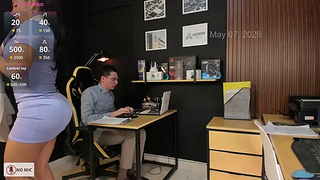 Snapshot of Office_Naughty_Girl chatting on 05/07/26, 10:35 Office Naughty Girl online show from 05/07/26, 10:35