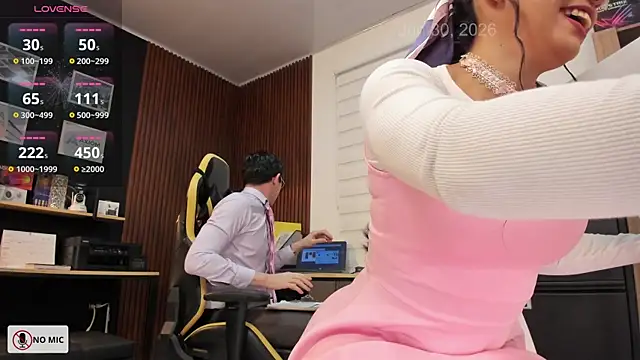 Snapshot of Office_Naughty_Girl chatting on 06/30/26, 10:10 Office Naughty Girl online show from 06/30/26, 10:10