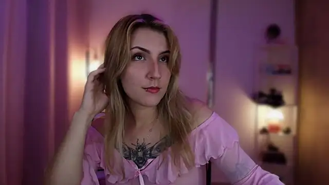 Dakotaa  online show from 05/17/26, 03:06