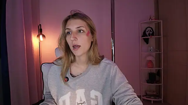 Dakotaa  online show from 12/17/25, 04:39