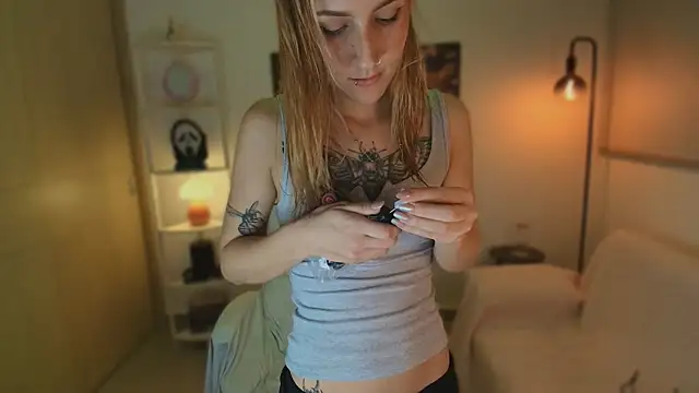 Dakotaa  online show from 10/25/25, 04:55