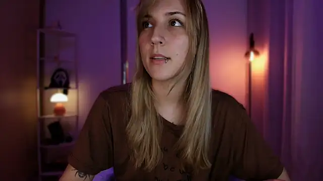 Dakotaa  online show from 03/22/26, 02:26