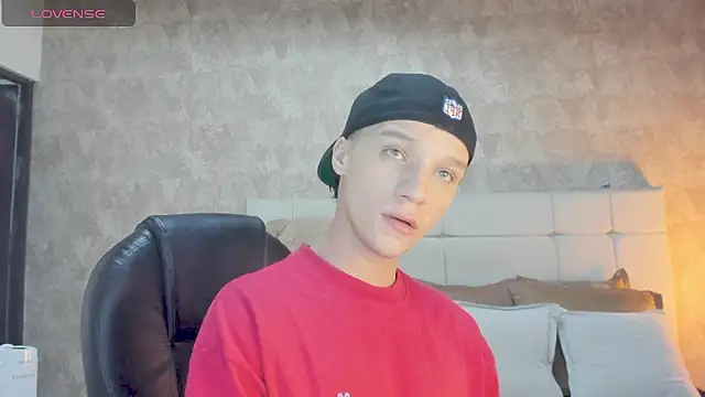 angelcortes online show from 01/14/26, 09:51