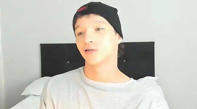 angelcortes online show from 02/25/25, 11:48