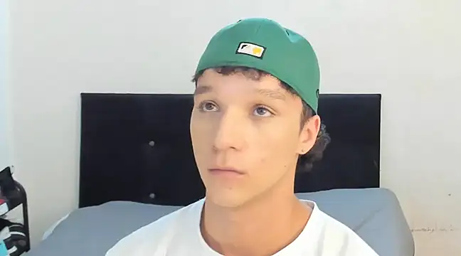 angelcortes online show from 01/30/25, 03:51