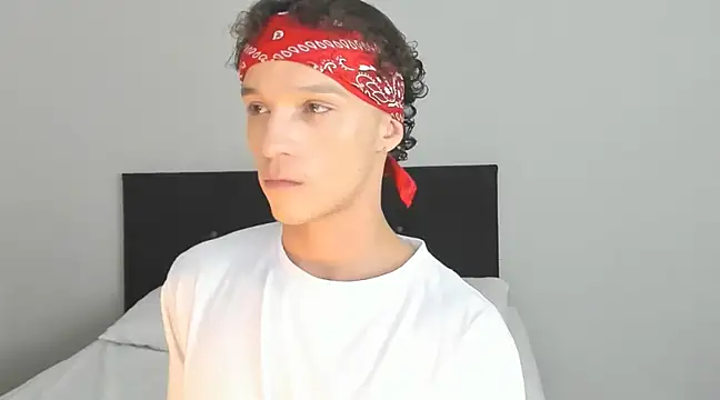 angelcortes online show from 03/03/25, 09:37