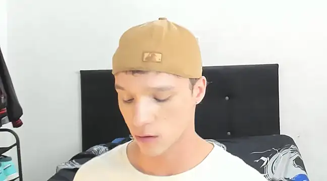 angelcortes online show from 01/16/25, 02:08