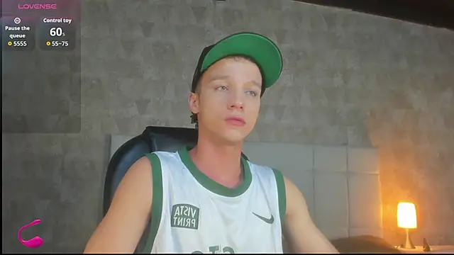 angelcortes online show from 12/01/25, 01:34