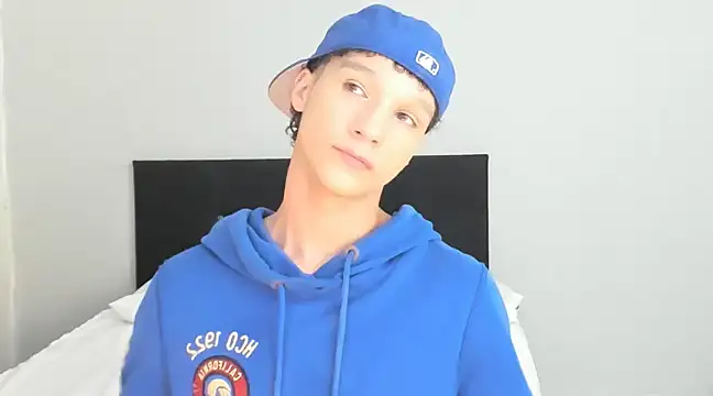 angelcortes online show from 03/04/25, 11:51