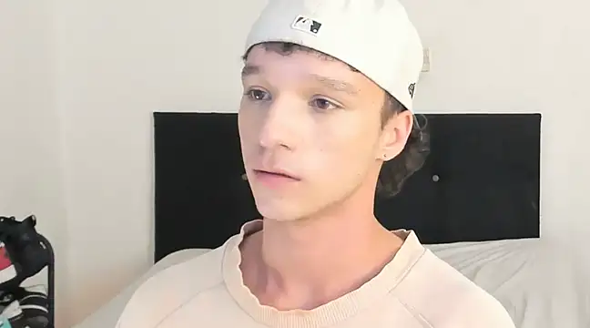 angelcortes online show from 01/29/25, 12:24