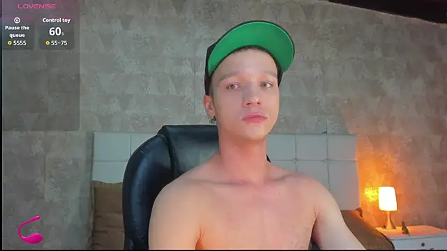 angelcortes online show from 12/03/25, 11:42