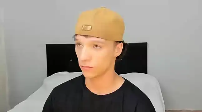 angelcortes online show from 03/21/25, 07:13