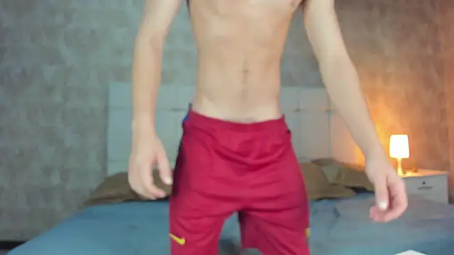 angelcortes online show from 11/18/25, 01:03