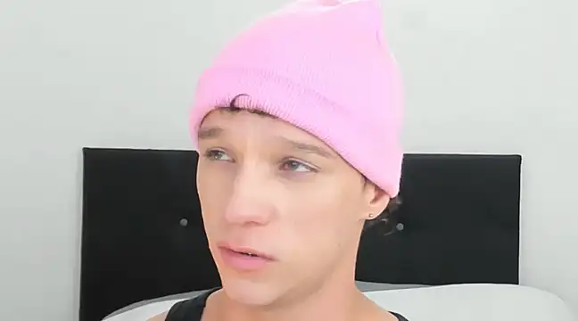 angelcortes online show from 01/09/25, 01:50