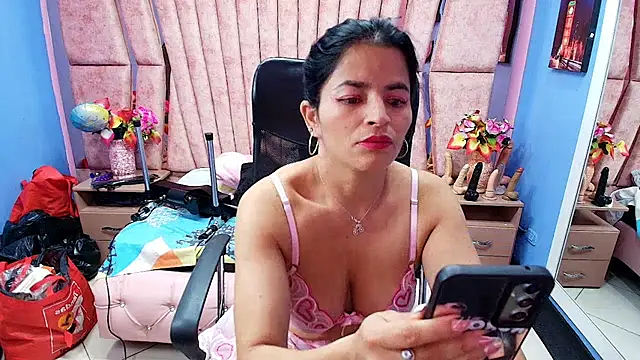 HornySkinny26 online show from 11/20/25, 04:02