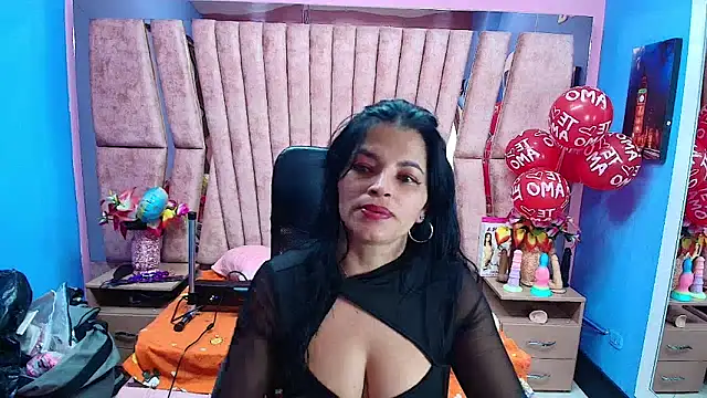 HornySkinny26 online show from 12/20/25, 05:43