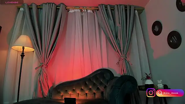 CoralineRicce  online show from 10/30/25, 05:50