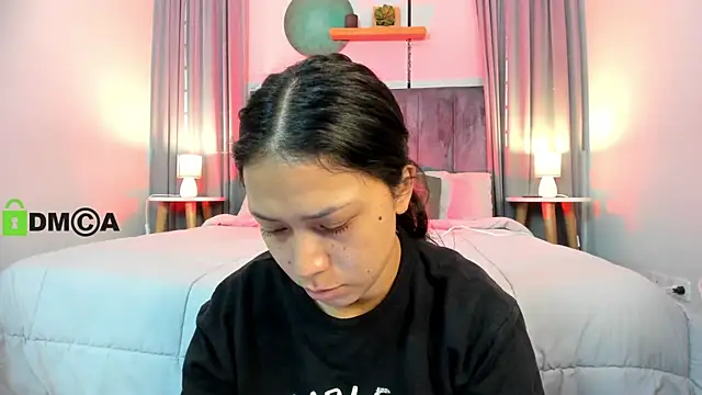 CoralineRicce  online show from 09/10/25, 09:14