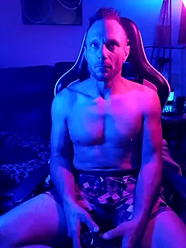 Snapshot of Funwithbrad1 chatting on 12/11/24, 05:53 Funwithbrad1 online show from 12/11/24, 05:53