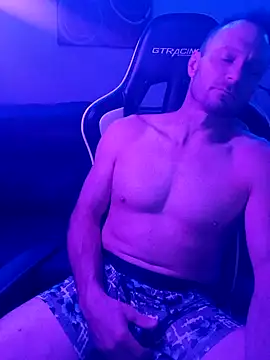 Snapshot of Funwithbrad1 chatting on 12/06/24, 08:32 Funwithbrad1 online show from 12/06/24, 08:32