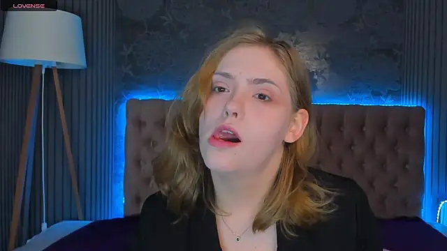 DellaRowe online show from 11/18/25, 06:17