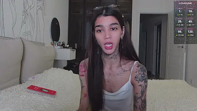 vinkitinkii online show from 11/10/25, 04:45