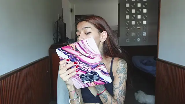 vinkitinkii online show from 04/03/26, 06:20