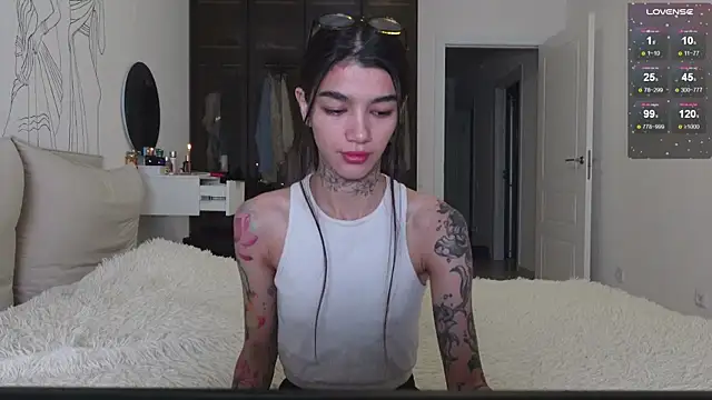 vinkitinkii online show from 11/15/25, 04:49