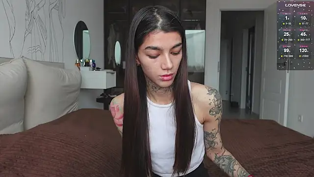 vinkitinkii online show from 10/29/25, 07:40