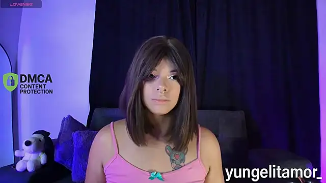 yungelitamor  online show from 02/19/26, 05:26