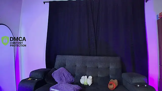 yungelitamor  online show from 05/28/26, 05:26