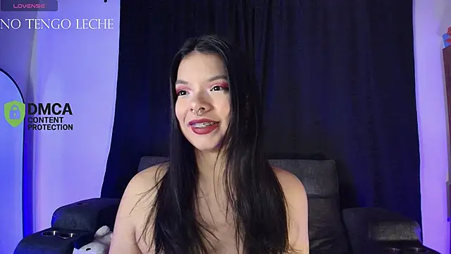 yungelitamor  online show from 04/28/26, 05:34