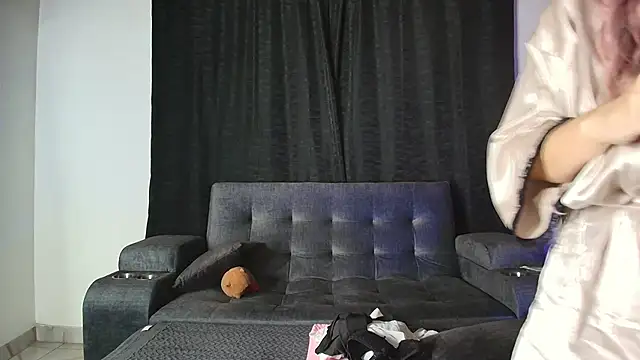 Snapshot of yungelitamor_ chatting on 09/14/25, 05:30 yungelitamor online show from 09/14/25, 05:30