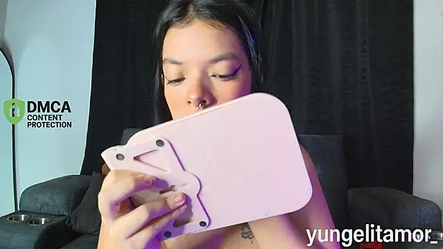 Snapshot of yungelitamor_ chatting on 10/16/25, 05:16 yungelitamor online show from 10/16/25, 05:16