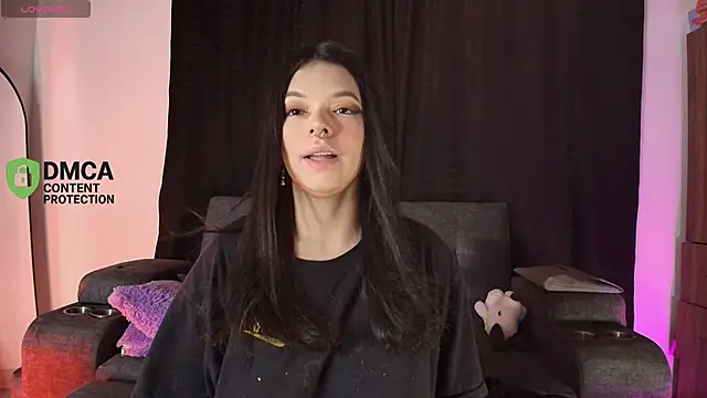 yungelitamor  online show from 05/04/26, 05:44