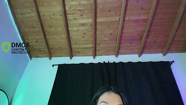 yungelitamor  online show from 06/01/26, 06:02