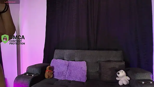 yungelitamor  online show from 05/03/26, 05:23