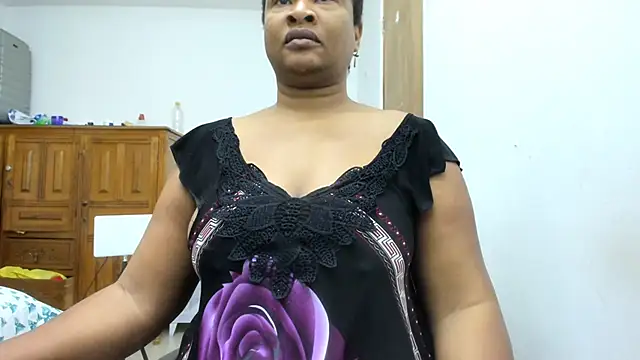 Camila sandoval 01 online show from 11/17/25, 10:19