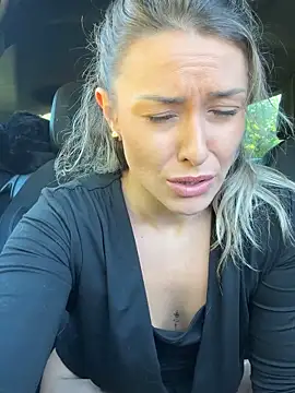 petrouchkaaa  online show from 11/29/25, 09:42