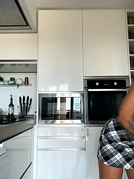 petrouchkaaa  online show from 09/15/25, 08:15