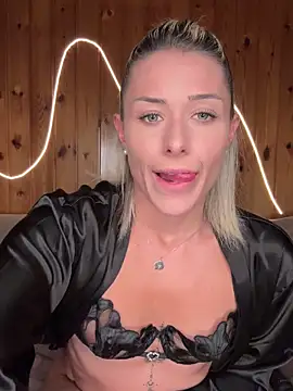 petrouchkaaa  online show from 05/14/26, 08:06
