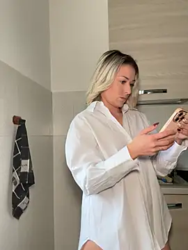 petrouchkaaa  online show from 02/19/26, 08:44